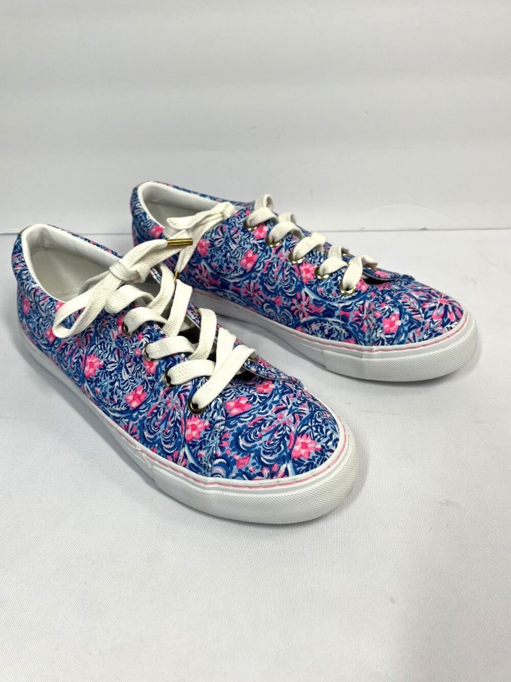 Lilly Pulitzer Sneakers Size 8 Floral Lace up Tennis Shoes